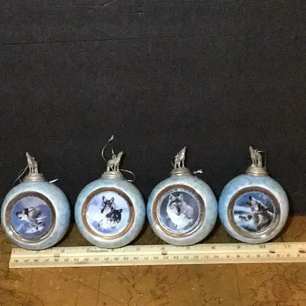 Ornaments Vintage set of four Bradford edition ￼ Porcelain Wolf￼￼ ornaments
